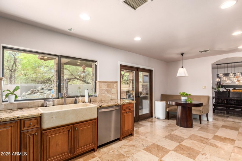 06 - Kitchen 3