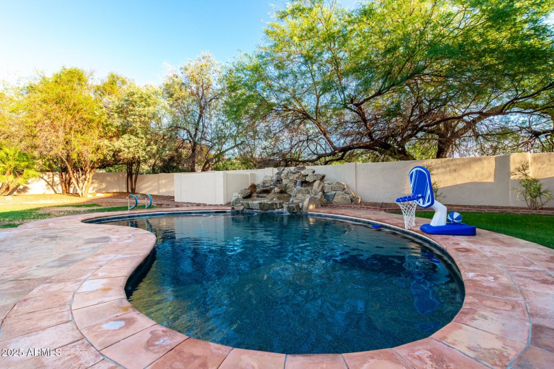 47 - Pool Daytime