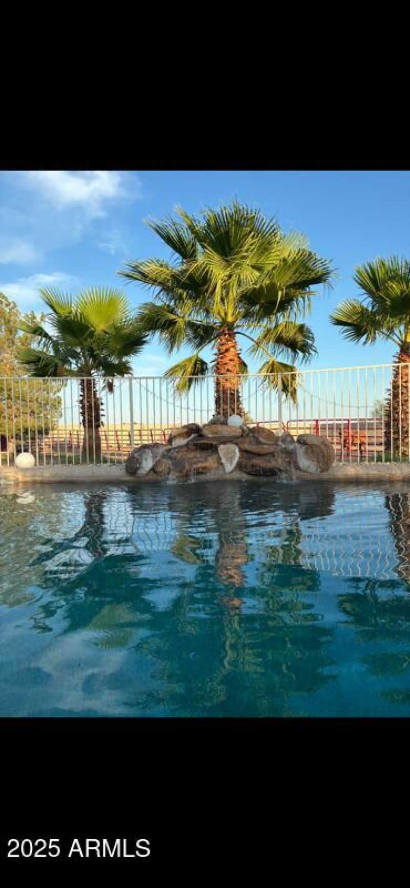 POOL WATER FEATURE
