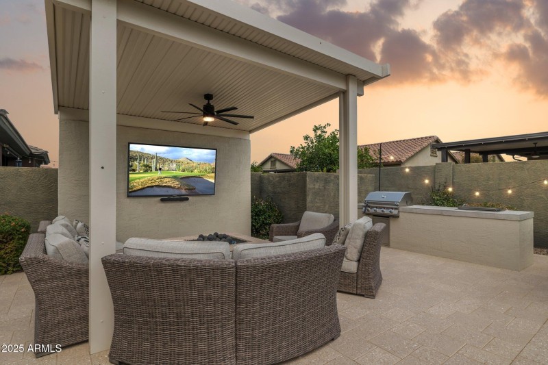 56-web-or-mls-7454-e-peralta-ave