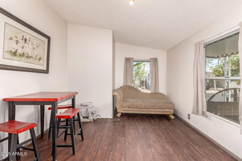 Office/3rd Bedroom