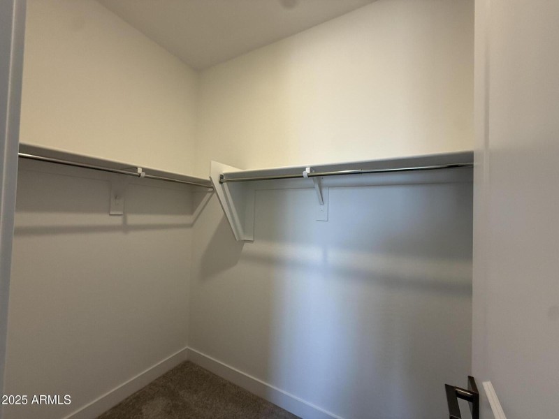 En Suite Walk In Closet