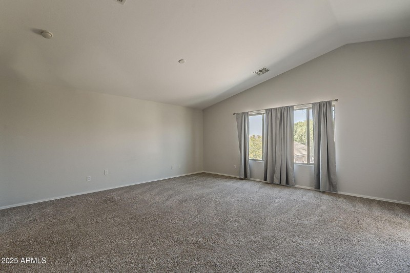 37-web-or-mls-Naomi-37