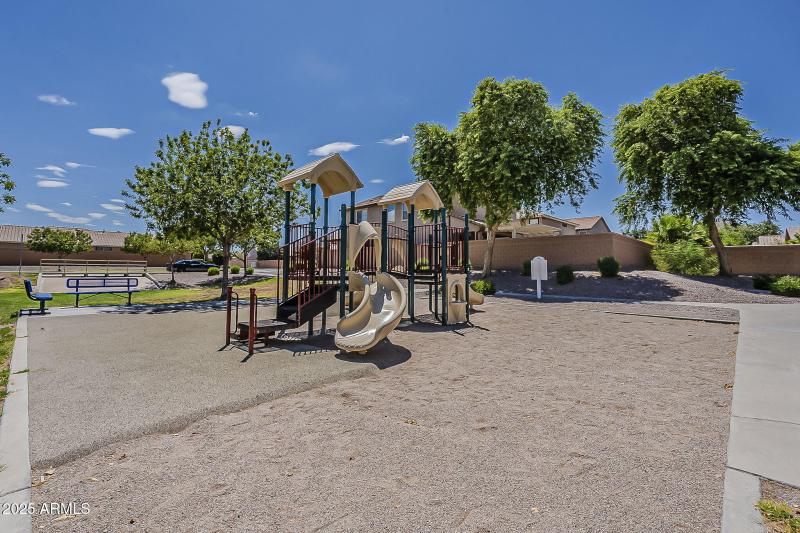 71-web-or-mls-Naomi Community-19