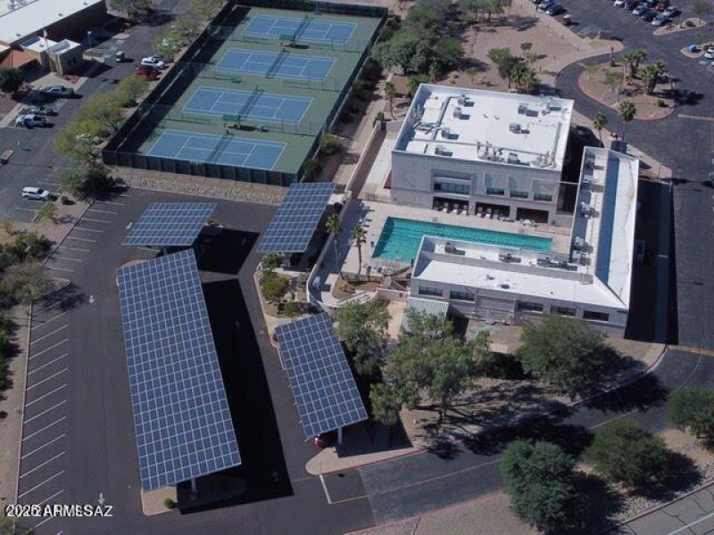 GVR CENTER NEARBY: POOL & WORK OUT
