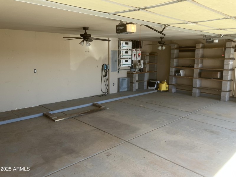 LARGE 3 CAR GARAGE