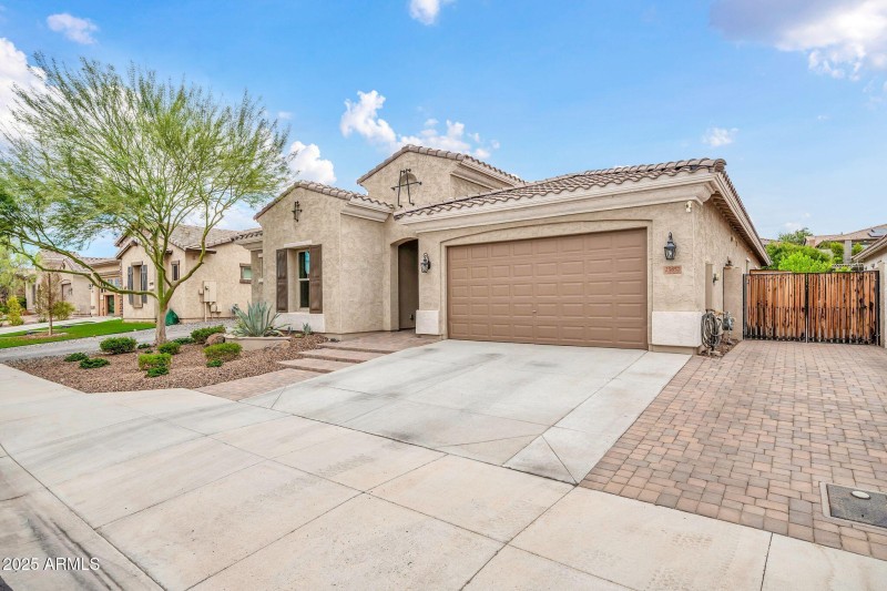 25857 N 104th Dr-2