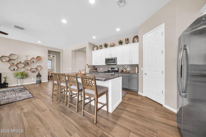 25857 N 104th Dr-8