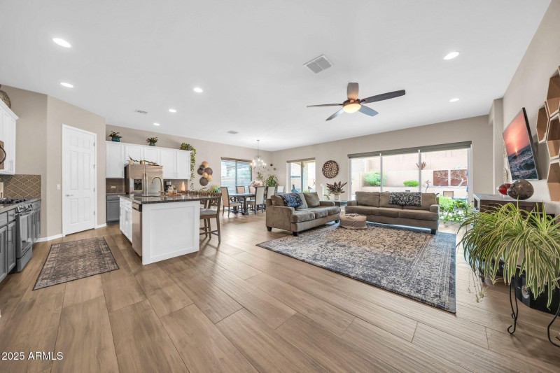 25857 N 104th Dr-11