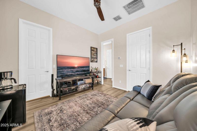 25857 N 104th Dr-32