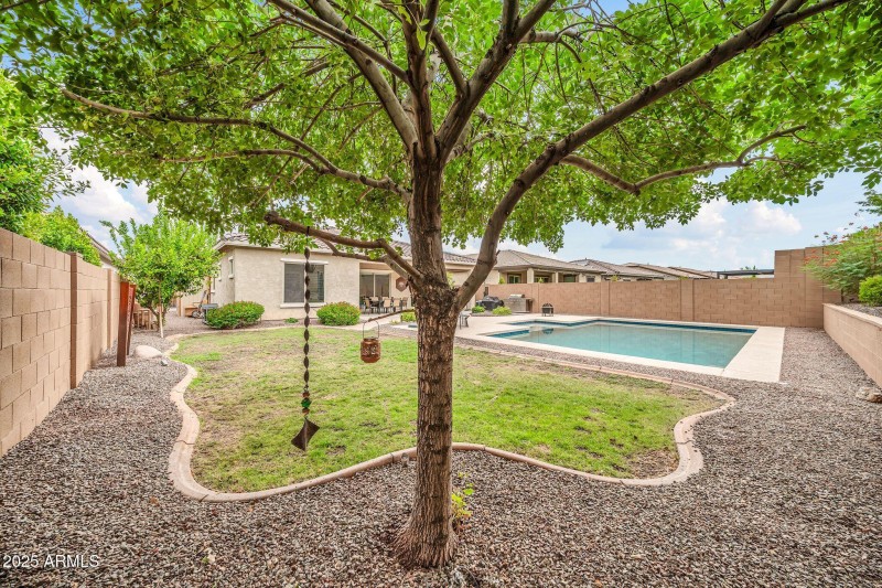 25857 N 104th Dr-46