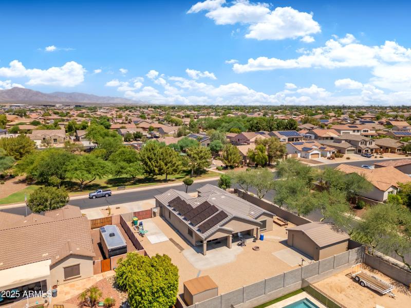 Beautifully Maintained Neighborhood