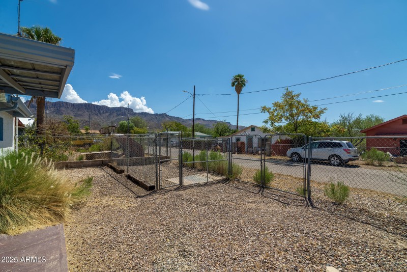 Dog Kennel / RV Gate
