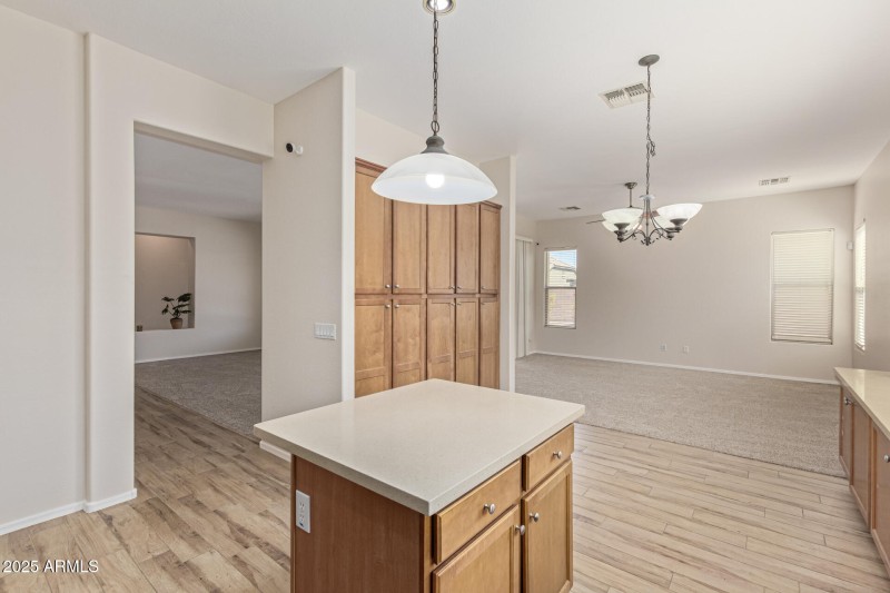 Plus breakfast bar/island