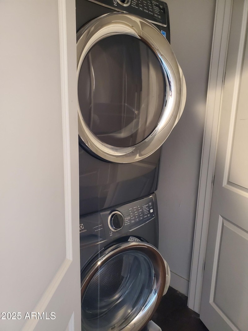 JUL-Laundry
