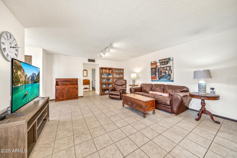 9739 W Riviera Dr-9_(2048)