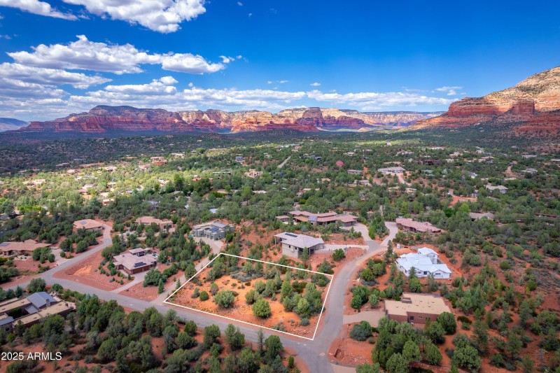 Stunning Red Rock Surroundings