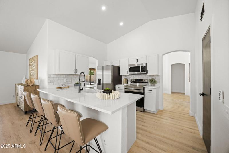 21-web-or-mls-510-w-amoroso-dr