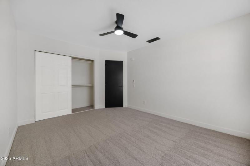 34-web-or-mls-510-w-amoroso-dr