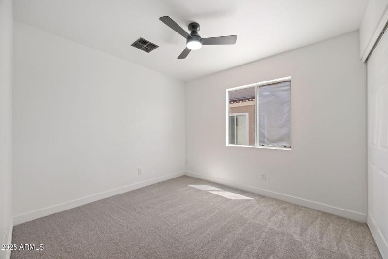 35-web-or-mls-510-w-amoroso-dr