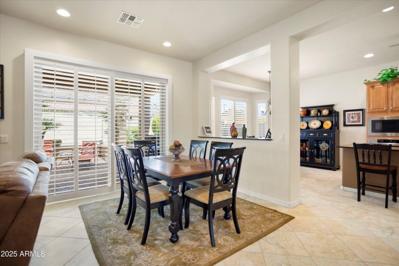 12-27068 W Yukon Dr