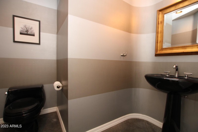 b4ecaee8-0f3a-4501-aaed-f2242a9c1a17