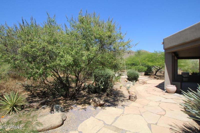 83b21931-f0da-45e2-8c9e-eecc6af515f0