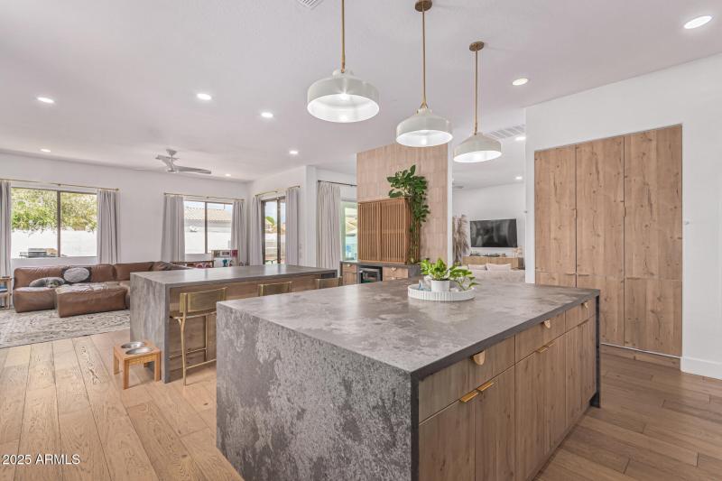 16 Parkview