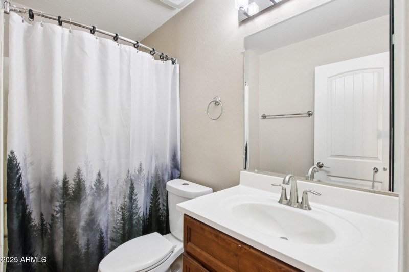 21-web-or-mls-W Devonshire Ave-S2008-021