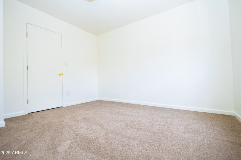 Bedroom IMG_9399