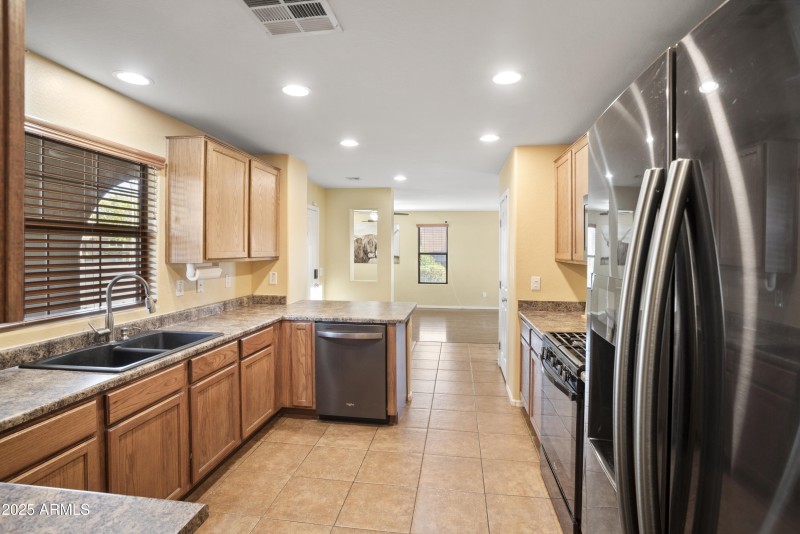 Kitchen photo 4