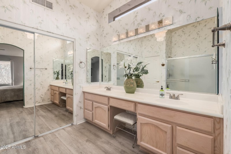 17 Primary Bath
