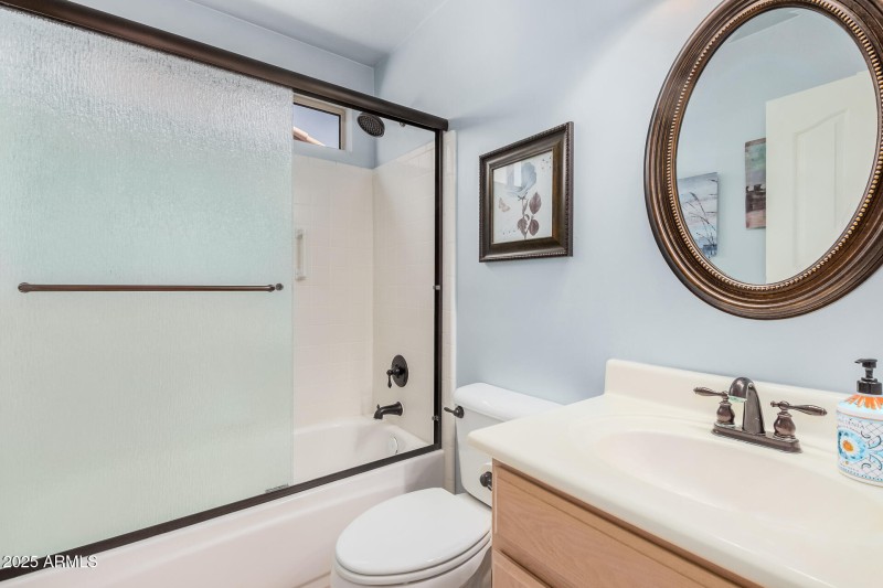 24 Guest Bath