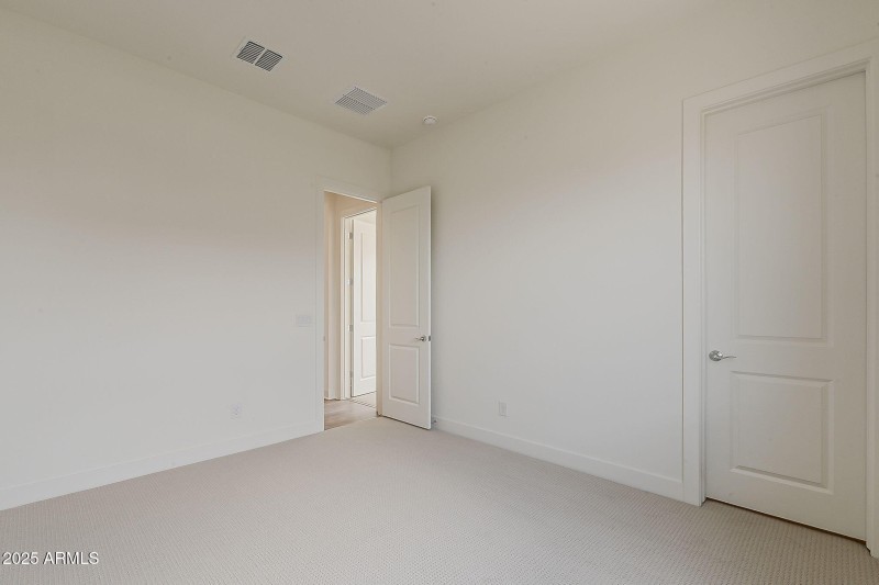 37-web-or-mls-Horse Trail Way-37