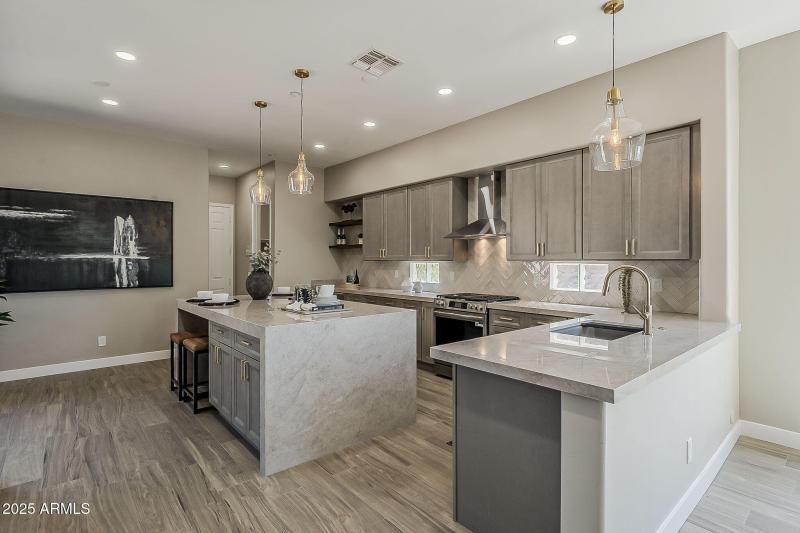 15-web-or-mls-74th St-15