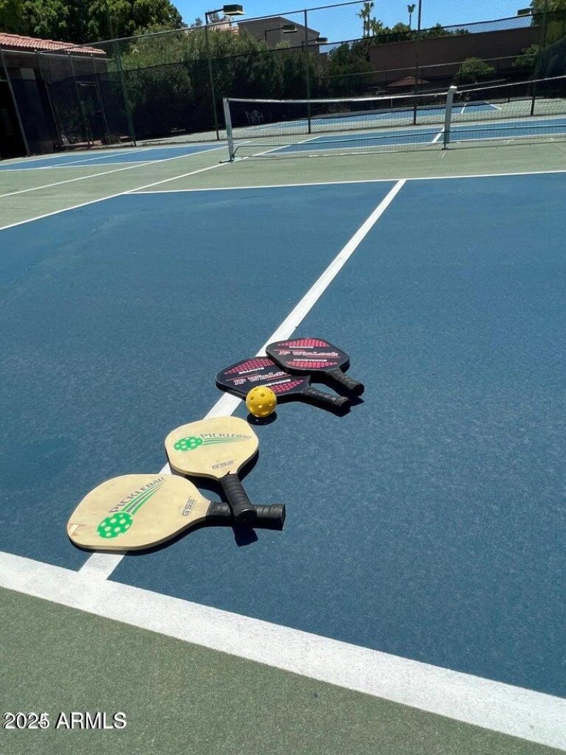 pickle ball courts