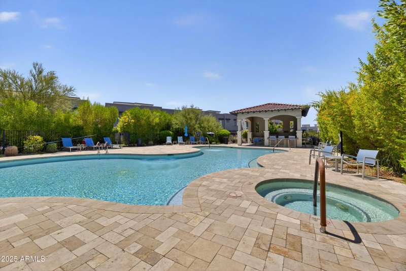 Community Pool & Spa