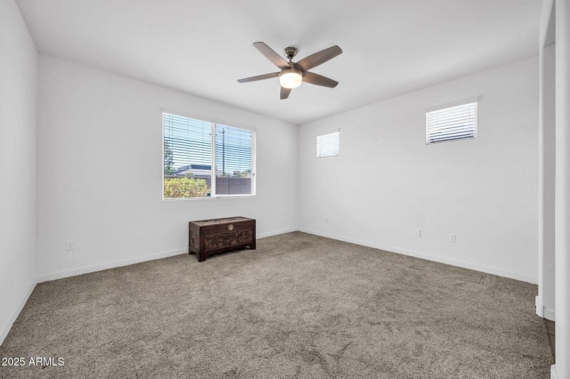 20487 W Minnezona Ave-21