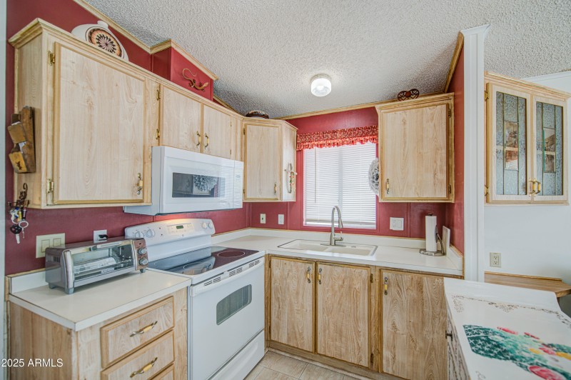 Kitchen 3