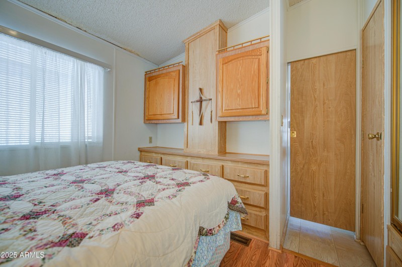 Bedroom-pic 2