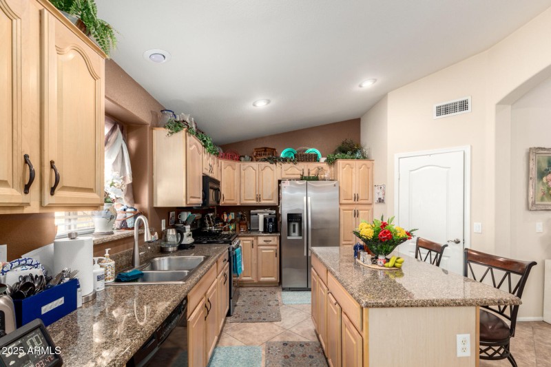 15 Sunland