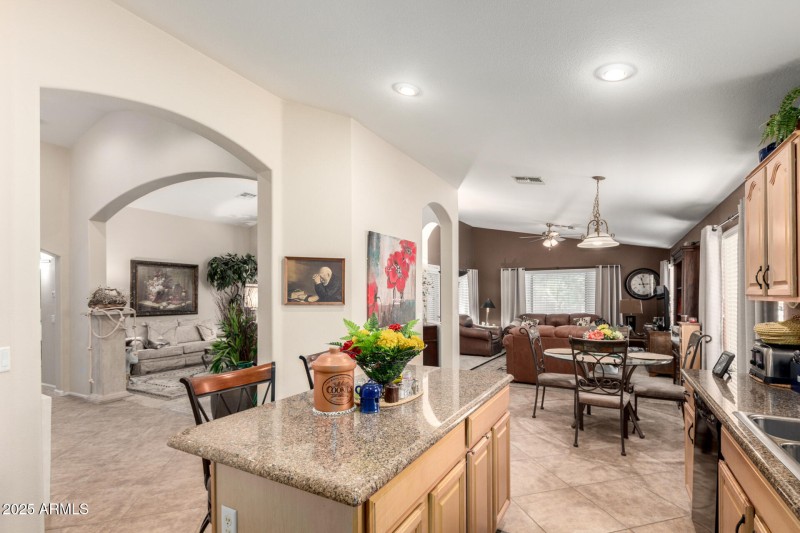 16 Sunland