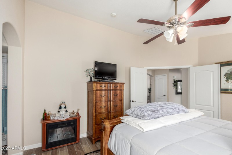 17 Sunland