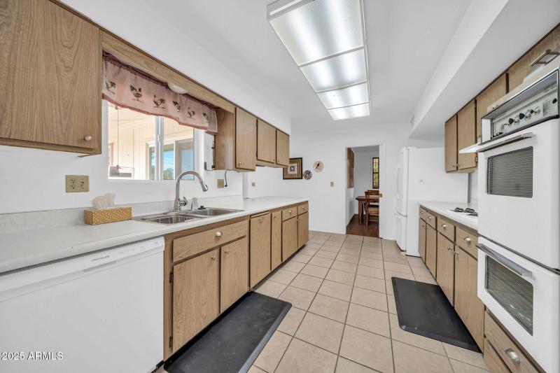 10726 W Denham Dr-16