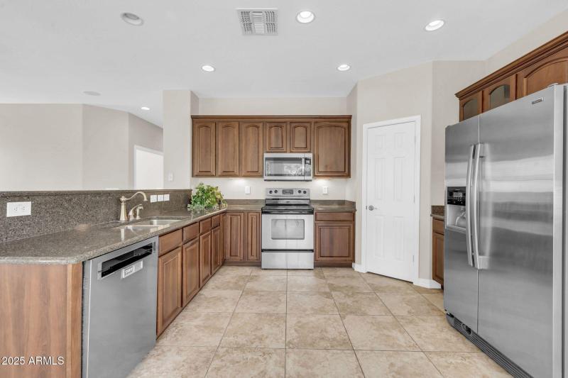 Open Kitchen to Great Room