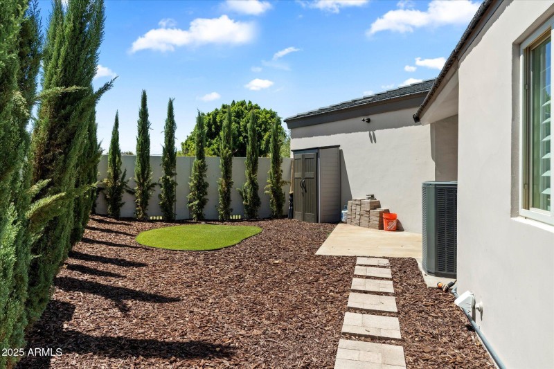 Additional Side Yard