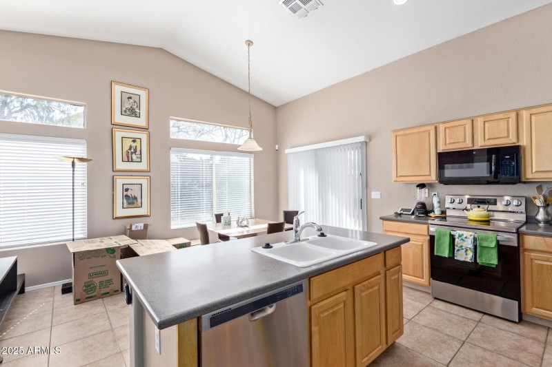 Eat In Kitchen