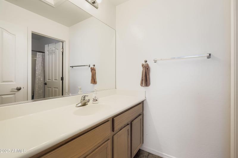 2nd Floor Bathroom