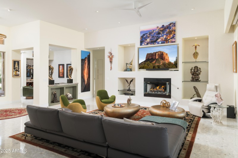ART NICHES AND FIREPLACE IN GREAT ROOM