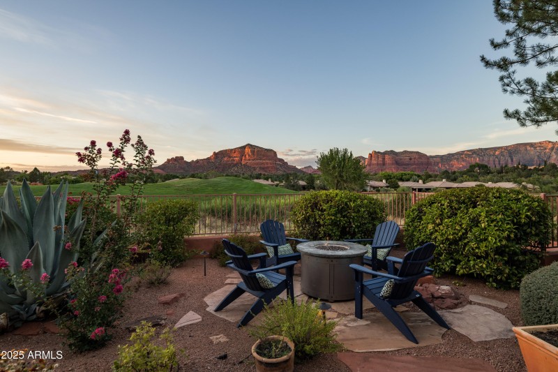 ENJOY YOUR TRANQUIL VIEWS